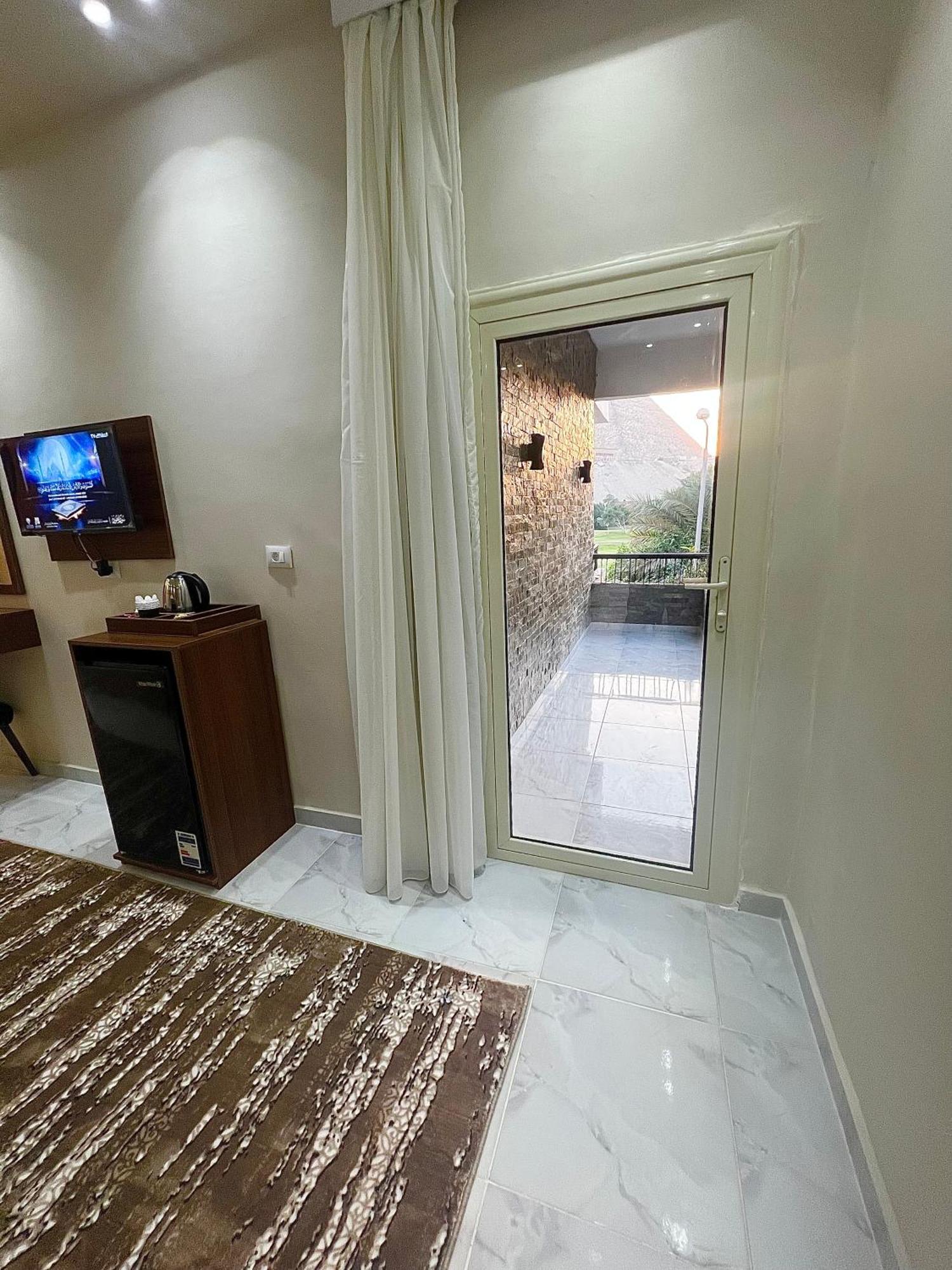 New Glamour Pyramids Hotel Kafret el-Gabal Exteriör bild