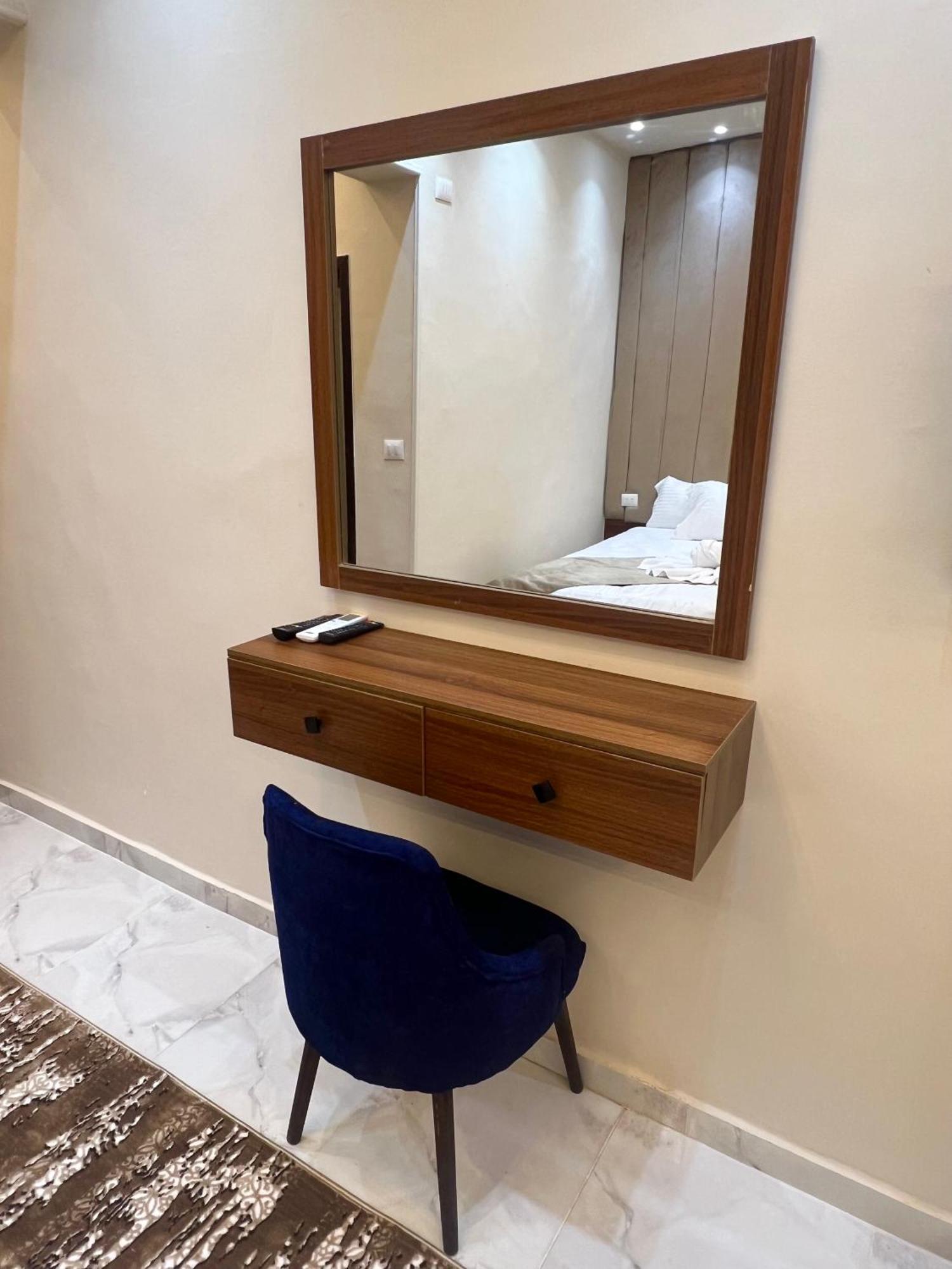 New Glamour Pyramids Hotel Kafret el-Gabal Exteriör bild