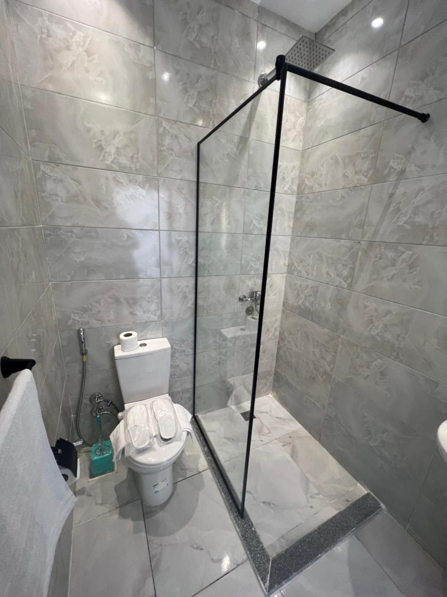 New Glamour Pyramids Hotel Kafret el-Gabal Exteriör bild