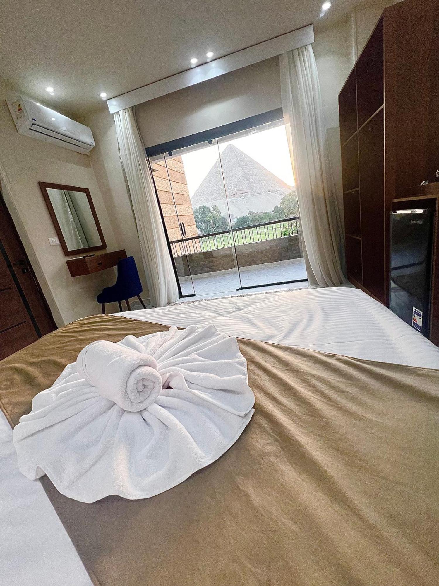 New Glamour Pyramids Hotel Kafret el-Gabal Exteriör bild