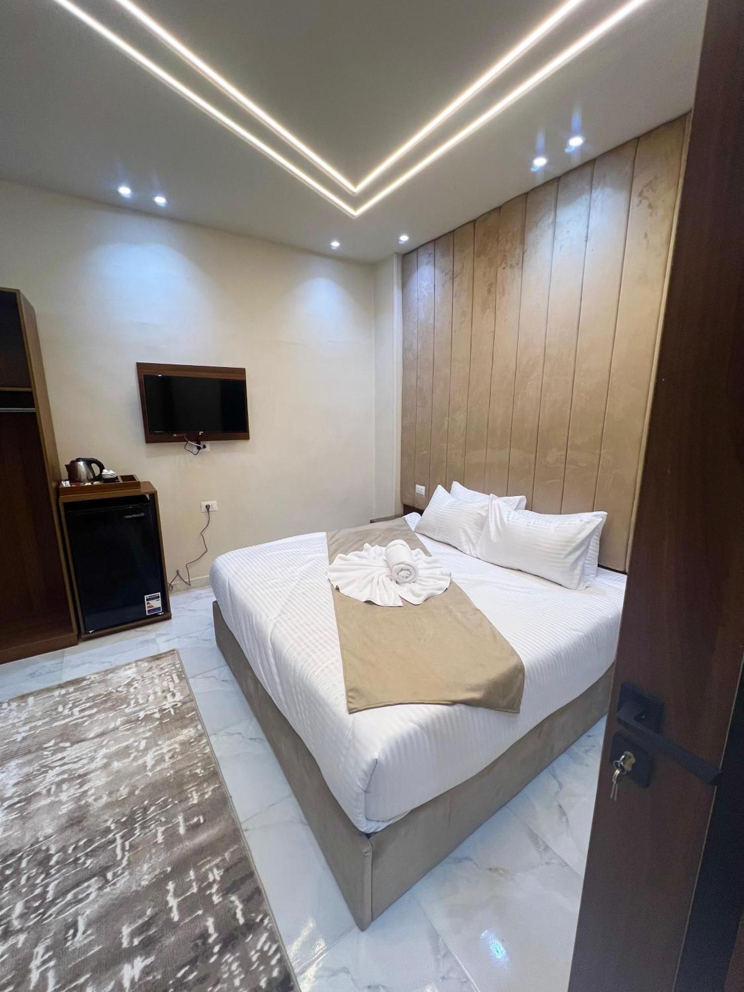 New Glamour Pyramids Hotel Kafret el-Gabal Exteriör bild
